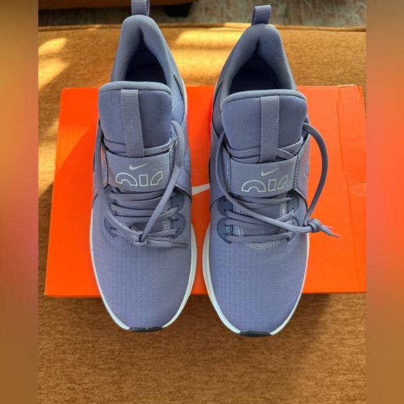 NIKE W AIR MAX BELLA TR5 - Picture 3 of 11